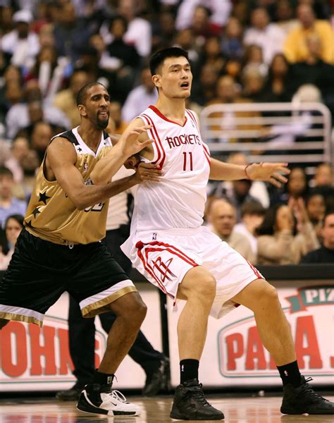 yao ming height feet|Yao Ming Height, Wife, Age, Weight, Net Worth, and Daughter